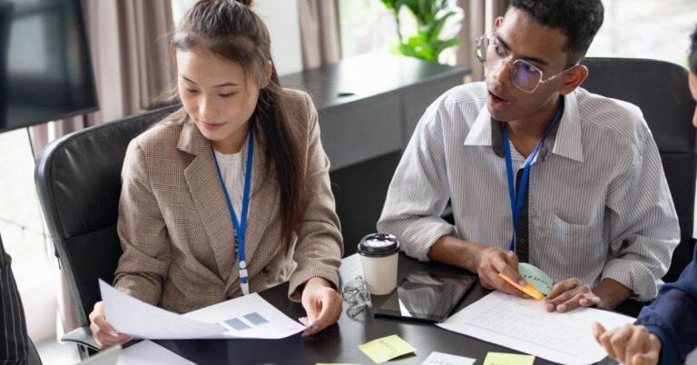research topic ideas for business marketing management students